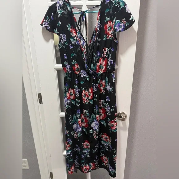 Xhilaration Floral Print Wrap Dress - Picture 8 of 11